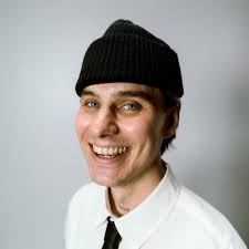 Who produced “Silkkiin verhoiltuna” by Bee (FIN)?