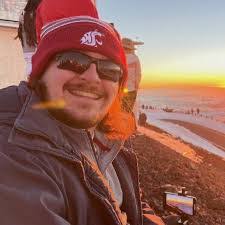 Karley Estes's Instagram, Twitter & Facebook