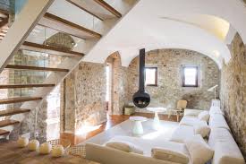 Una Casa Rurale Recuperata In Costa Brava House Case Rurali Case Bellissime