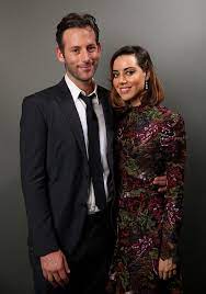 Who are the parents of aubrey plaza? Aubrey Plaza Bio Age Net Worth Height In Relation Nationality Body Measurement Career