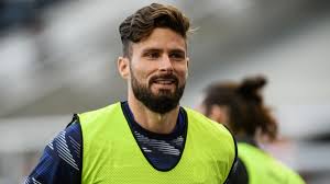 These are the latest new men's haircuts and men's hairstyles for you to get in 2021. Olivier Giroud Frank Lampard Hopes Important Striker Will Remain At Chelsea Eurosport