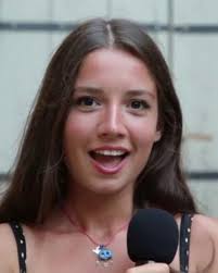 İlk filmi olan beş vakit, başrolünü oynadığı hayat var ve mustang filmleriyle tanınır. Who Is Elit Iscan Dating Elit Iscan Boyfriend Husband