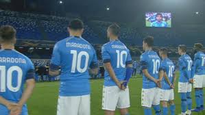 Неаполитанцы, кампанийцы, партенопейцы, голубые (адзурри), маленькие ослы. Napoli Vs Rijeka Napoli Fans Pay Touching Tributes To Maradona During Europa League Game Marca In English
