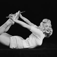 Maybe you would like to learn more about one of these? Diese Fotos Zeigen Marilyn Monroe So Vielseitig Wie Nie Vogue Germany