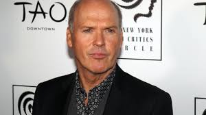 Je suis beaucoup plus actif sur twitter : Quand Julien Lepers Fait Un Faceswap Avec Michael Keaton Premiere Fr