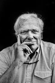 Iconic furniture designer and maker Thomas Moser has died. He was 90.