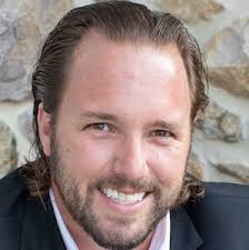 Steven Everett's Instagram, Twitter & Facebook