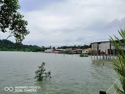 The town area is located inside simpang kanan parishes. Very Old Traditional Chinese Temple Review Of Pantai Minyak Beku Frozen Oil Village Batu Pahat Malaysia Tripadvisor