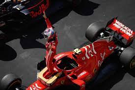 This spectacular car, however, has been decorated with the 2008 fia formula one world championship livery. Ferrari Schenkt Kimi Raikkonen Sein Letztes Formel 1 Siegerauto