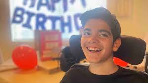 Isaac Valencia's Instagram, Twitter & Facebook