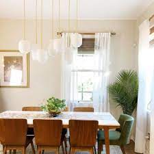 This west elm table works for both small and large spaces. Modern Expandable Dining Table