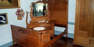 Amazing Vintage Oak Bedroom Sets Vintage Bedroom Furniture For Sale Oakbedroomsets Vintage Bedroom Sets Vintage Bedroom Furniture Antique Bedroom Furniture