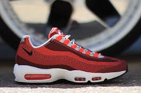 Nike Air Max 95 Jacquard Red Eu Kicks Sneaker Magazine Nike Air Max Nike Air Max 95 Nike