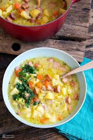Omas Kartoffelsuppe Mit Wurstchen In 2020 Kartoffelsuppe Mit Wurstchen Omas Kartoffelsuppe Kartoffelsuppe