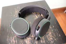 Arctis 5 / arctis 7. Steelseries Arctis 5 Gaming Headset Review Long Term Comfort Tom S Hardware