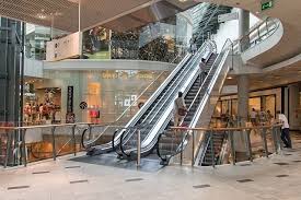Ven a mister minit centro comercial gran casa en zaragoza o ponte en contacto con nuestros especialistas en 976 51 62 24. El Centro Comercial Grancasa Se Suma Un Ano Mas A La Hora Del Planeta Empresason El Digital Economico De Aragon