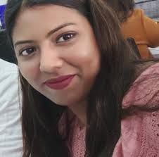 Looking for a partition suitable for a couple