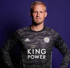 The 2020/21 away jersey fronts a white and silver patterned design on a structured and functional printed fabric for moisture management. New Lcfc Kit 2019 20 Leicester Unveil 19 20 Home Shirt Three Goalkeeper Jerseys Football Kit News