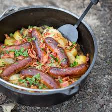 Dublin Coddle A Traditional Irish Dish Made With Potatoes Sausage And Bacon Then Slow Cooked In A Delicious Stew Www Savingdes Food Recipes Coddle Recipe