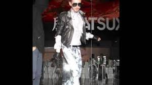 Ok so i found this on photobucket so calm down people. Bill Kaulitz New Blonde Hair New Pics Youtube