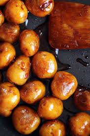 Spicy Algamja Jorim Braised Soy Sauced Sesame Baby Potatoes Korea Nontraditional Ilovevegan Korean Potatoes Korean Appetizers Korean Food