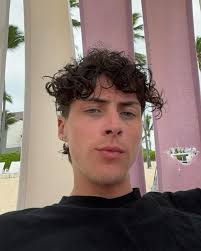 rood (@tyler.rood) · Instagram photos and Reels