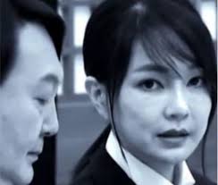 민주당 김건희 허위이력 의혹 공세…윤석열 선대위 '김건희 리스크'에 당혹 < 정치/사회 < 기사본문 - 미디어인뉴스