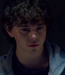 Eleanor Angel's Instagram, Twitter & Facebook