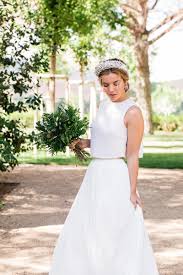 Aquí te si tu boda es en la playa, existen muchos estilos de vestidos de novia de dos piezas que sabemos que te. Un Segundo Vestido De Novia Con 2 Piezas La Champanera