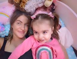 🎄Christmas is too sparkly💫..said no one ever🌞👙🥂🎉