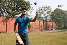 About rishabh pant, biography of rishabh pant, history of rishabh pant, so please read our after this his father rajendra pant came to delhi in 2005, rishabh also came to delhi with him. Rishabh Pant Suffers Burn On His Leg While Attending Last Rites Of Father