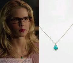 Felicity Smoak Clothes, Style, Outfits, Fashion, Looks