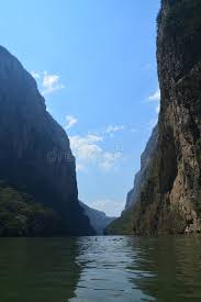 ¿cuáles son los icónicos lugares de chiapas? The Impressive Sumidero Canyon In Chiapas Mexico Stock Image Image Of Birds Beautiful 142436303