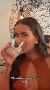 Claudia McLean (@claudiamclean_)