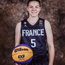 Marie eve paget et anna maria suarez après basket landes. Video Marie Eve Paget Basket Landes Et Internationale De 3 3 Meme Si On Est Fatigue C Est Pour La Bonne Cause Basket Europe