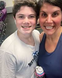 Planet Fitness has a free summer membership for high schoolers and we are  here for it 🙌