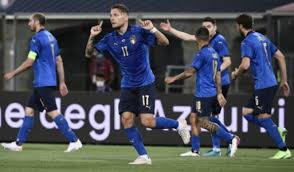 ˈsɛːrje ˈa), also called serie a tim due to sponsorship by tim, is a professional league competition for football clubs located at the top of the italian football league. Apos Ficarem De Fora Da Copa De 2018 Italia E Holanda Buscam Voltar Ao Protagonismo Na Eurocopa Lance