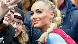 Alisha Bauer's Instagram, Twitter & Facebook