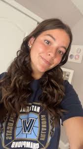 Kristi Stclair's Instagram, Twitter & Facebook