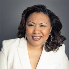 Jeni Bell's Instagram, Twitter & Facebook