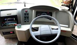 Sewa Bus Bali Bis Pariwisata Ekslusif Class 25 45 Kursi