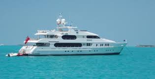 Tiger Wood S 140 Ft Christiansen Yacht Named Privacy Luxury Yachts Yacht Expensive Yachts