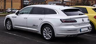 From the b pillars towards the rear, they differ significantly from each other. Datei Vw Arteon Shooting Brake 2 0 Tsi 4motion R Line H 30012021 Jpg Wikipedia