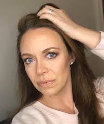 Clove secret for bold brows and lashes