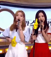 fun jisoo made this edit for twice's nayeon!!! Dahyun Jisoo Gif Dahyun Jisoo Twicepink Discover Share Gifs