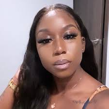 Elsa Cavazos (@ElsaCavazoos)