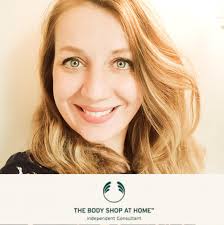 Fallon Green, Community Clinical Midwife Educator, has had her work  recognised for creating a handy pocket book that contains all the  information Community Midwifery colleagues need. The project required lots  of research