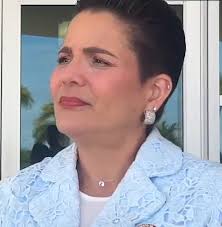 NO QUIERE HABLAR SOBRE CONTROVERSIA QUE LA RODEA Redacción PUERTO RICO  ONLINE NEWS 2/mayo/2025 Ponce- La designada Secretaria del Departamento de  Estado, Janet Parra Mercado, esquivó responder preguntas sobre el proceso  que