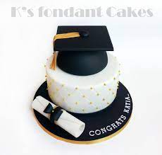 Burgers and hot dogs will forever be family favorites. 410 Graduation Cakes Ideas Graduation Cakes Graduation Cupcake Cakes