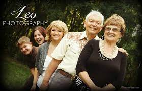 Family Portrait Poses Photography Poses Family Family Portrait Poses Family Photoshoot